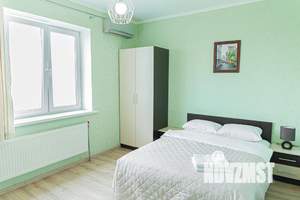 2-к квартира, посуточно, 56м2, 1/1 этаж