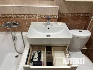 2-к квартира, посуточно, 42м2, 5/5 этаж