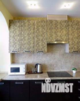 2-к квартира, посуточно, 75м2, 1/1 этаж