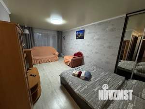 Студия квартира, посуточно, 32м2, 3/3 этаж