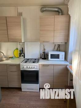 1-к квартира, посуточно, 32м2, 3/5 этаж
