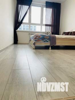 2-к квартира, посуточно, 58м2, 18/25 этаж