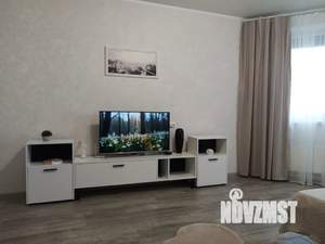 1-к квартира, посуточно, 42м2, 8/17 этаж