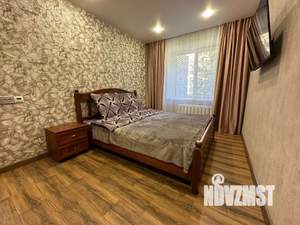 2-к квартира, посуточно, 52м2, 1/1 этаж