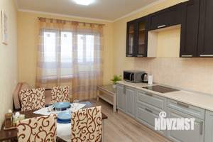 1-к квартира, посуточно, 48м2, 8/17 этаж