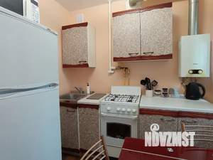 2-к квартира, посуточно, 43м2, 1/5 этаж