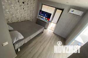 1-к квартира, посуточно, 40м2, 5/5 этаж