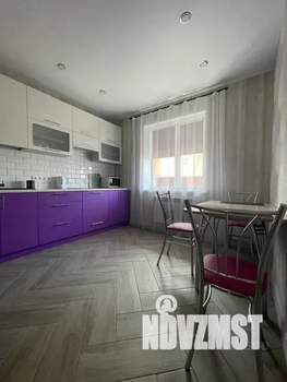 2-к квартира, посуточно, 64м2, 14/22 этаж