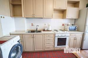 1-к квартира, посуточно, 38м2, 3/22 этаж