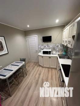 1-к квартира, посуточно, 42м2, 2/17 этаж