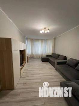 1-к квартира, посуточно, 65м2, 1/1 этаж