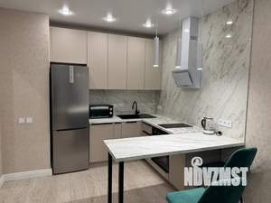 1-к квартира, посуточно, 42м2, 9/25 этаж