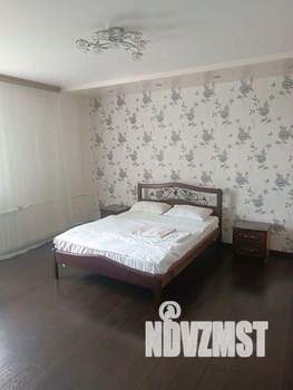 2-к квартира, посуточно, 65м2, 1/1 этаж