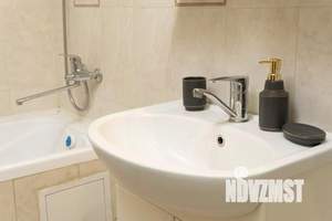 1-к квартира, посуточно, 43м2, 1/1 этаж