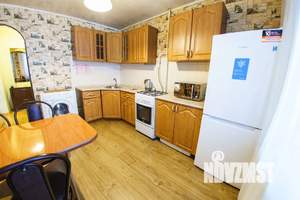 1-к квартира, посуточно, 40м2, 5/9 этаж