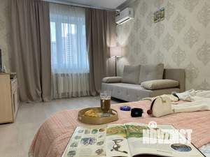 1-к квартира, посуточно, 38м2, 4/18 этаж