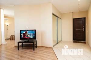 Студия квартира, посуточно, 73м2, 14/22 этаж