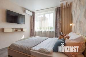 1-к квартира, посуточно, 35м2, 3/10 этаж