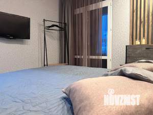 1-к квартира, посуточно, 42м2, 17/22 этаж