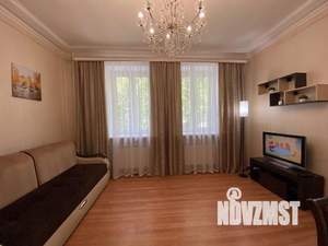 2-к квартира, посуточно, 55м2, 1/1 этаж