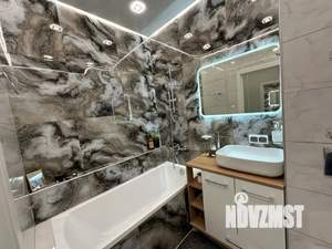 Студия квартира, посуточно, 30м2, 1/3 этаж