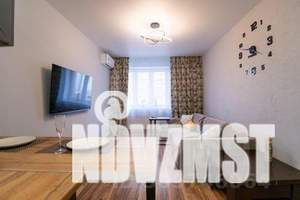 1-к квартира, посуточно, 42м2, 14/24 этаж