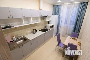 1-к квартира, посуточно, 42м2, 1/1 этаж