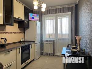 1-к квартира, посуточно, 58м2, 17/22 этаж