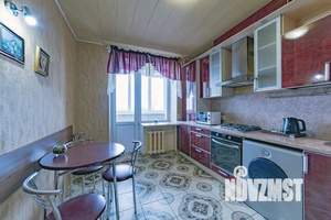 1-к квартира, посуточно, 37м2, 1/1 этаж