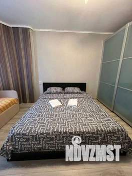 1-к квартира, посуточно, 65м2, 1/1 этаж