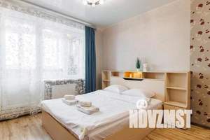 1-к квартира, посуточно, 49м2, 13/16 этаж
