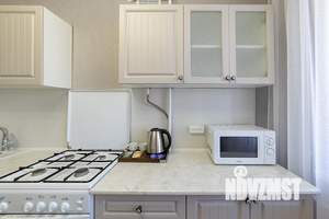 1-к квартира, посуточно, 37м2, 1/1 этаж