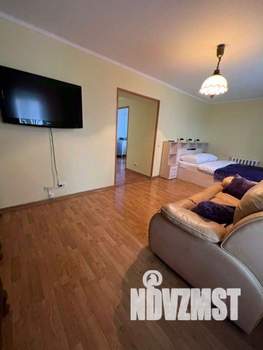 1-к квартира, посуточно, 50м2, 1/1 этаж