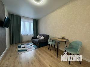 1-к квартира, посуточно, 42м2, 17/22 этаж