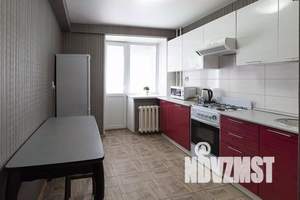 1-к квартира, посуточно, 41м2, 6/9 этаж