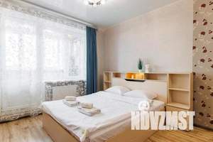 1-к квартира, посуточно, 49м2, 13/16 этаж