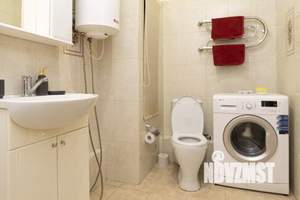 1-к квартира, посуточно, 43м2, 1/1 этаж