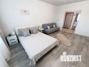 1-к квартира, посуточно, 42м2, 8/17 этаж