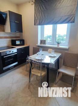 1-к квартира, посуточно, 35м2, 13/18 этаж