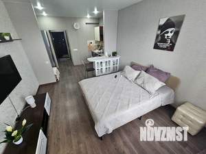 Студия квартира, посуточно, 33м2, 3/3 этаж