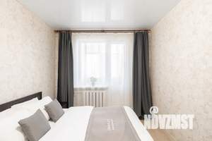 2-к квартира, посуточно, 49м2, 1/9 этаж