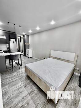 Студия квартира, посуточно, 35м2, 2/16 этаж