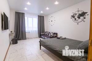 1-к квартира, посуточно, 42м2, 1/1 этаж