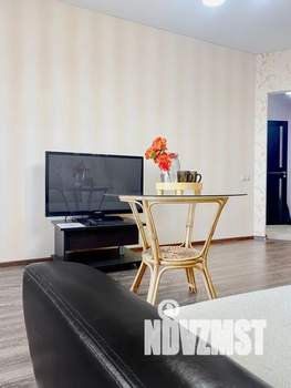 1-к квартира, посуточно, 45м2, 18/25 этаж