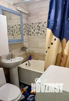 2-к квартира, посуточно, 44м2, 3/5 этаж