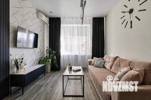 1-к квартира, посуточно, 37м2, 1/9 этаж