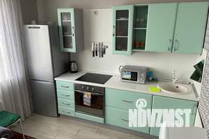 2-к квартира, посуточно, 56м2, 9/17 этаж