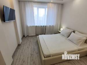 1-к квартира, посуточно, 38м2, 7/9 этаж