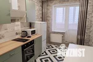 1-к квартира, посуточно, 40м2, 9/22 этаж