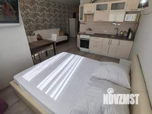 Студия квартира, посуточно, 37м2, 6/19 этаж
